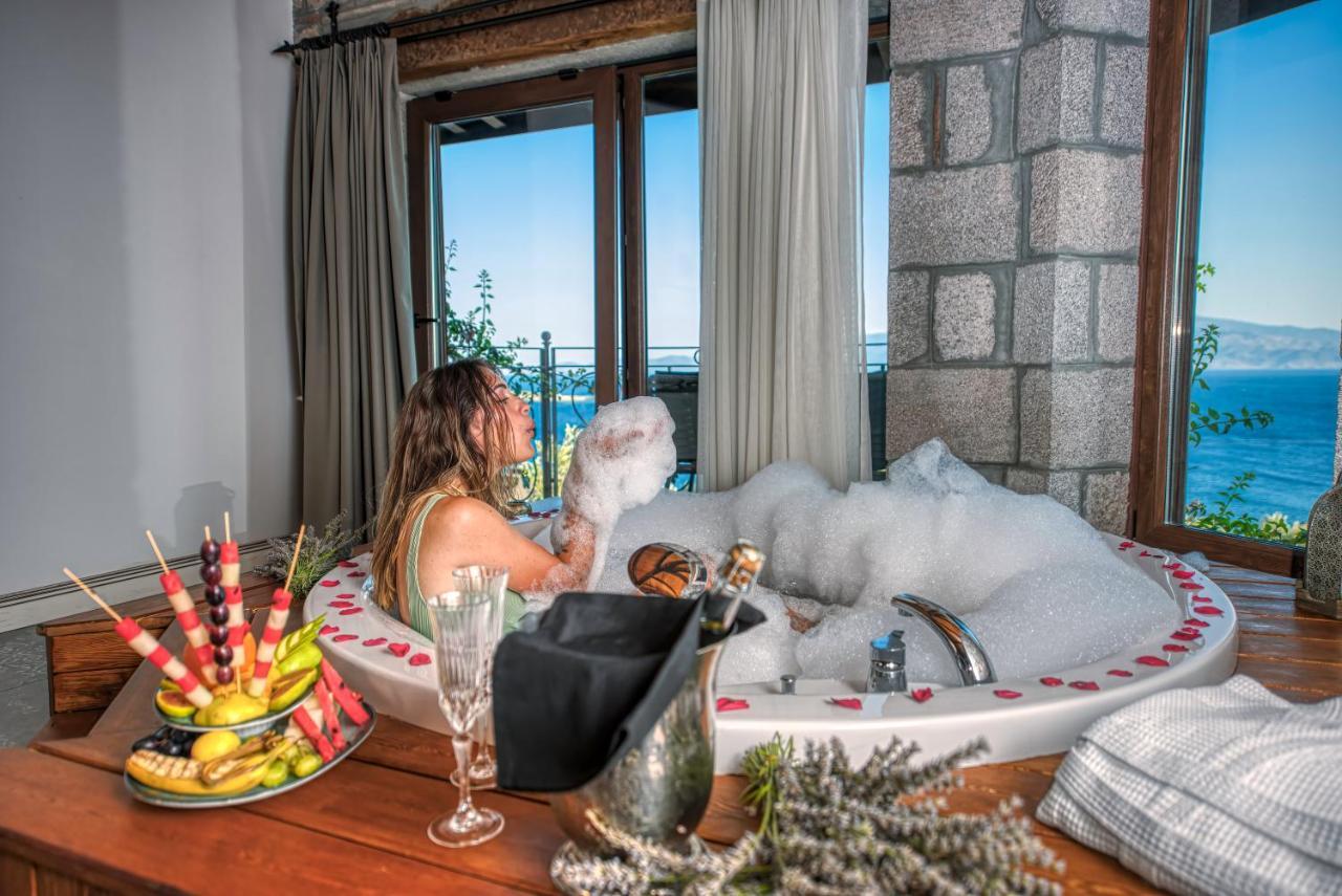 Assos Dionysos Special Class Hotel Adults Only 12 Years Bagian luar foto